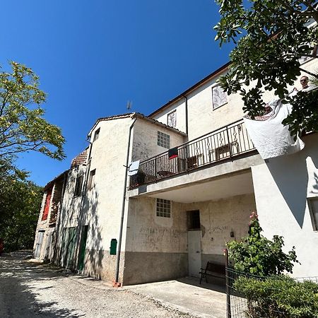 La Quiete Tra Le Montagne Apartamento Apiro Exterior foto