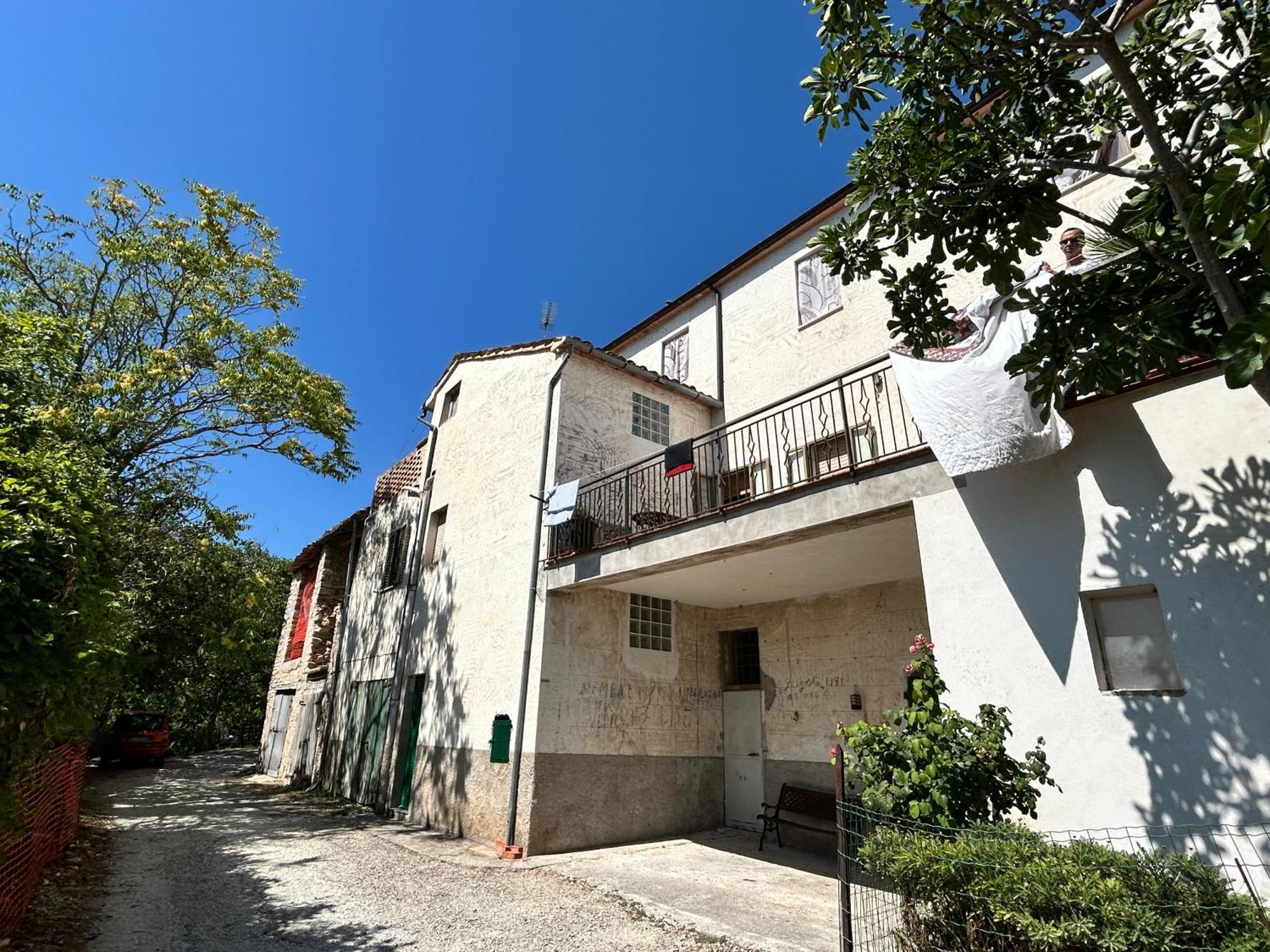La Quiete Tra Le Montagne Apartamento Apiro Exterior foto